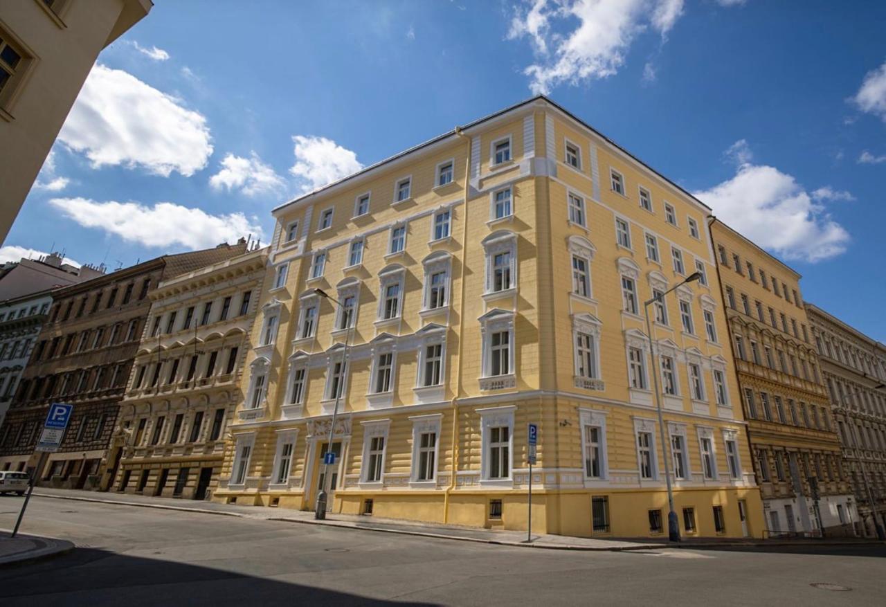Nana Flat Apartment Прага Екстериор снимка